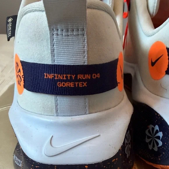 Nike Men’s White Sneakers with Neon Orange Laces - Picture 8 of 16